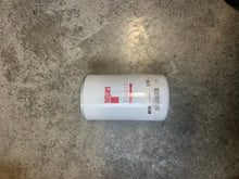 Load image into Gallery viewer, Fleetguard LF16117 Engine Oil Filter – Spin-On Lube Filter
