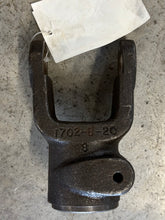 Load image into Gallery viewer, PTO Quick Detach Yoke 1-3/8" 6-Spline – 1800 Series (47612 / 1702-B-20)