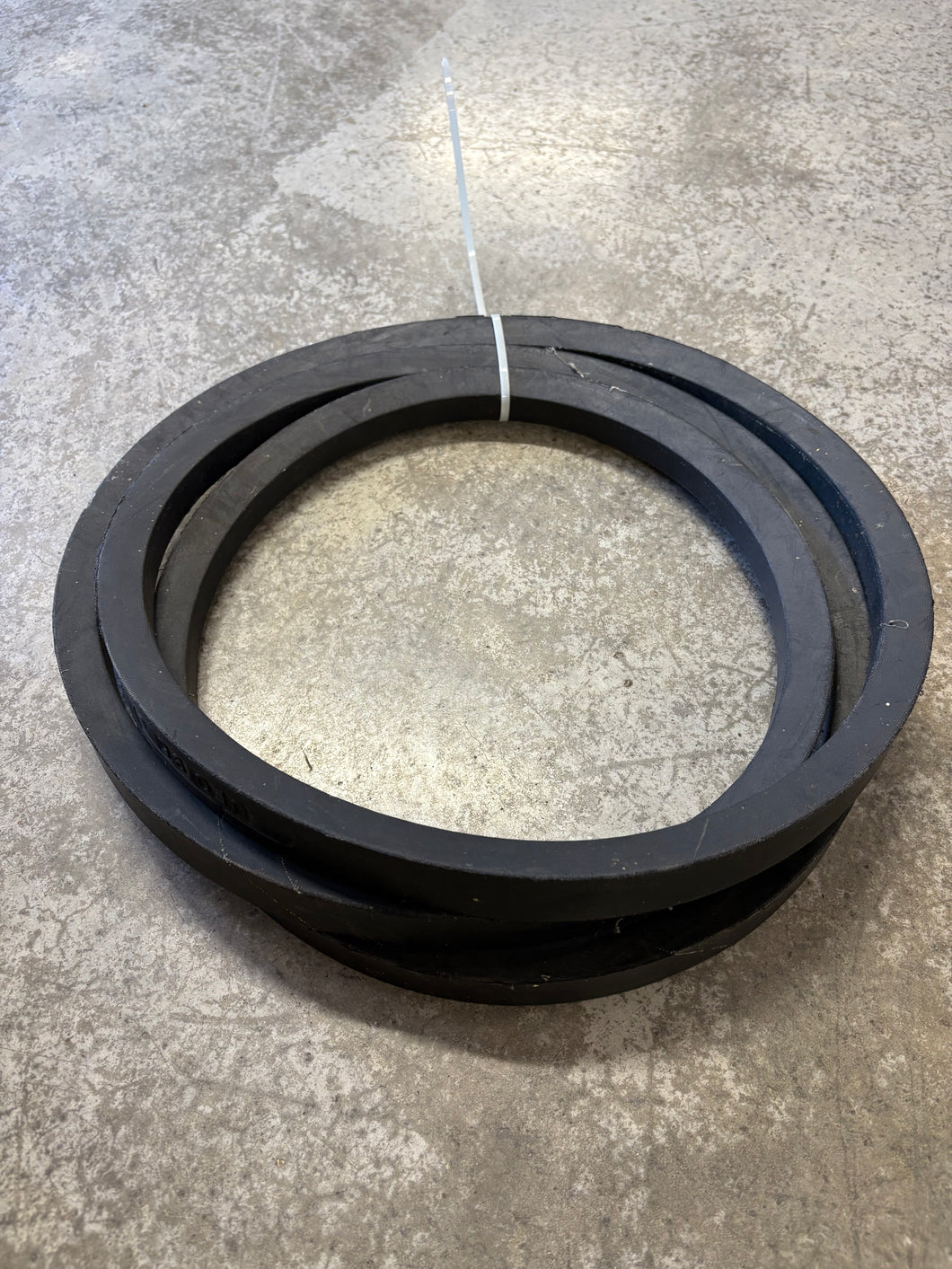 Replacement V-Belt Reese/UFO Part #10750 - D3330 – 1¼″ × 133″ D-Section | Industrial & Agricultural Drive Belt