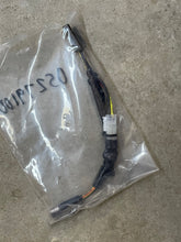 Load image into Gallery viewer, 05279100 Gravely Clutch Breakaway Harness
